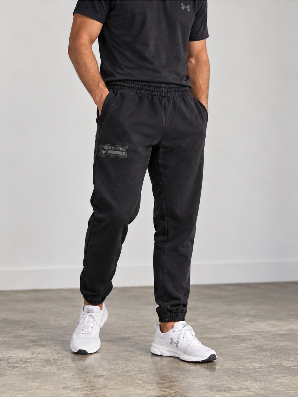 Under Armour Project Rock Men’s Joggers Large Black Athletic Sweatpants Training